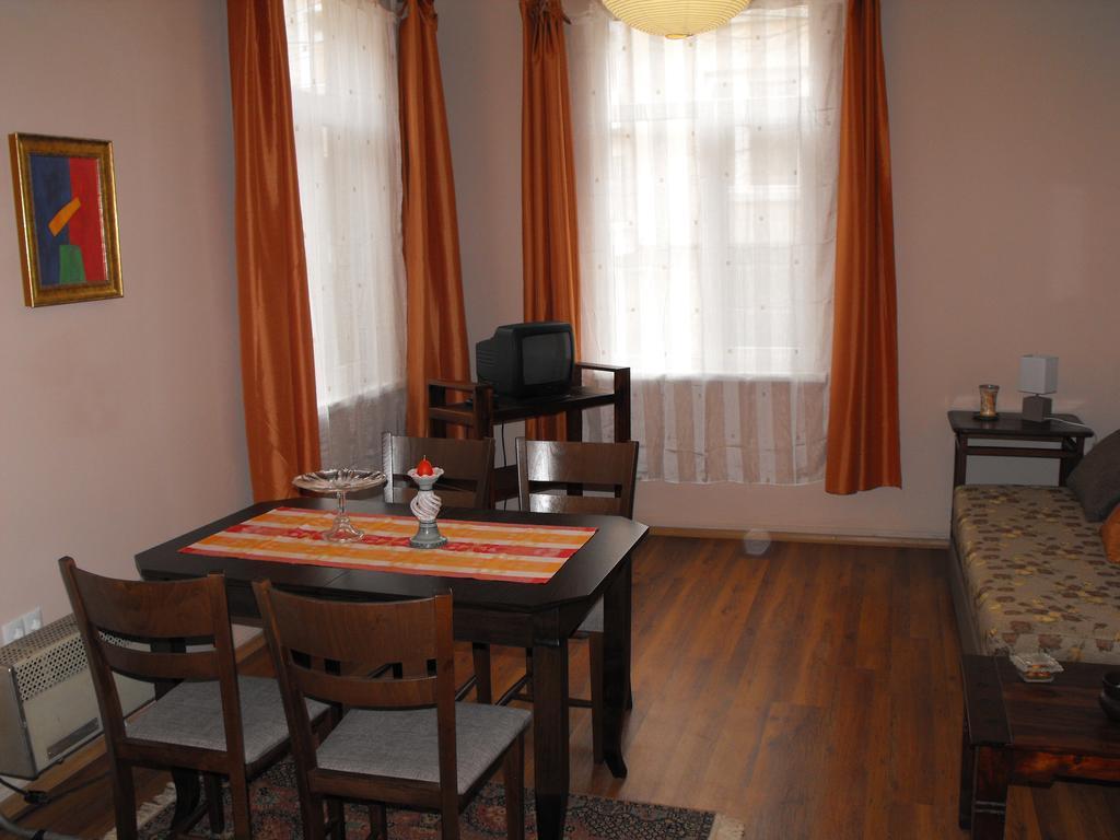 Julia Garden Apartment Burgas Ngoại thất bức ảnh